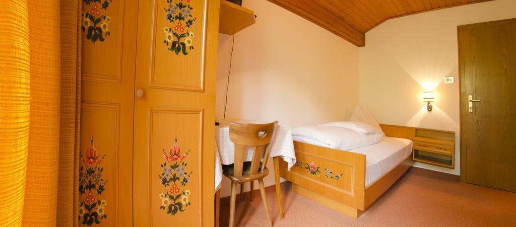 Pension Obertaberhof Scena Habitación foto